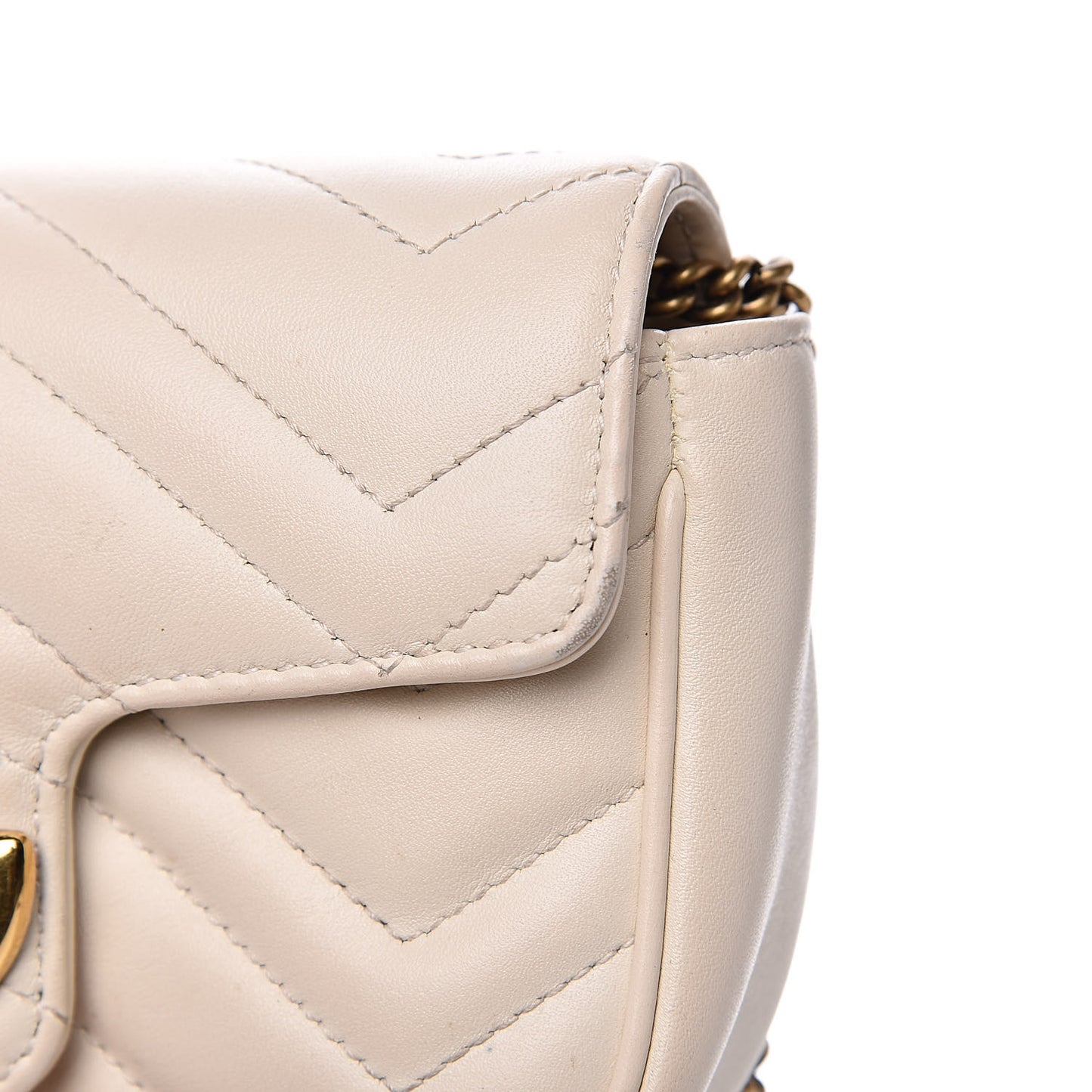 Calfskin Matelasse Super Mini GG Marmont Shoulder Bag White