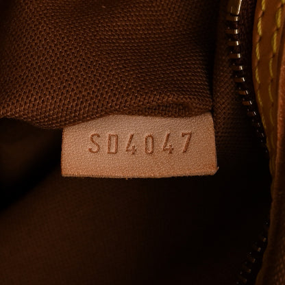 Louis Vuitton Monogram Batignolles Vertical 7 of 14