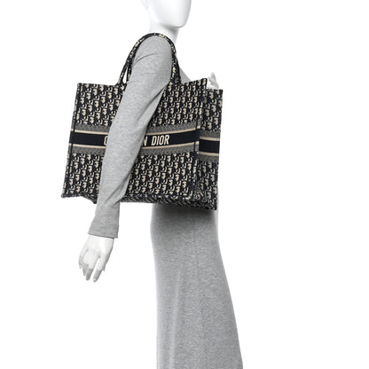 Christian Dior Oblique Large Book Tote Blue Multicolor Blue Multicolor 2 of 9