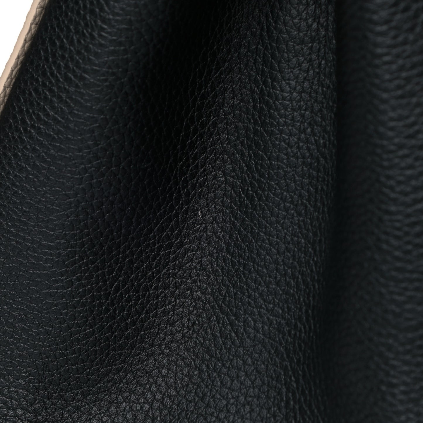 Monogram Double V Black