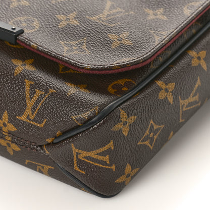 Louis Vuitton Monogram Macassar District PM 8 of 10