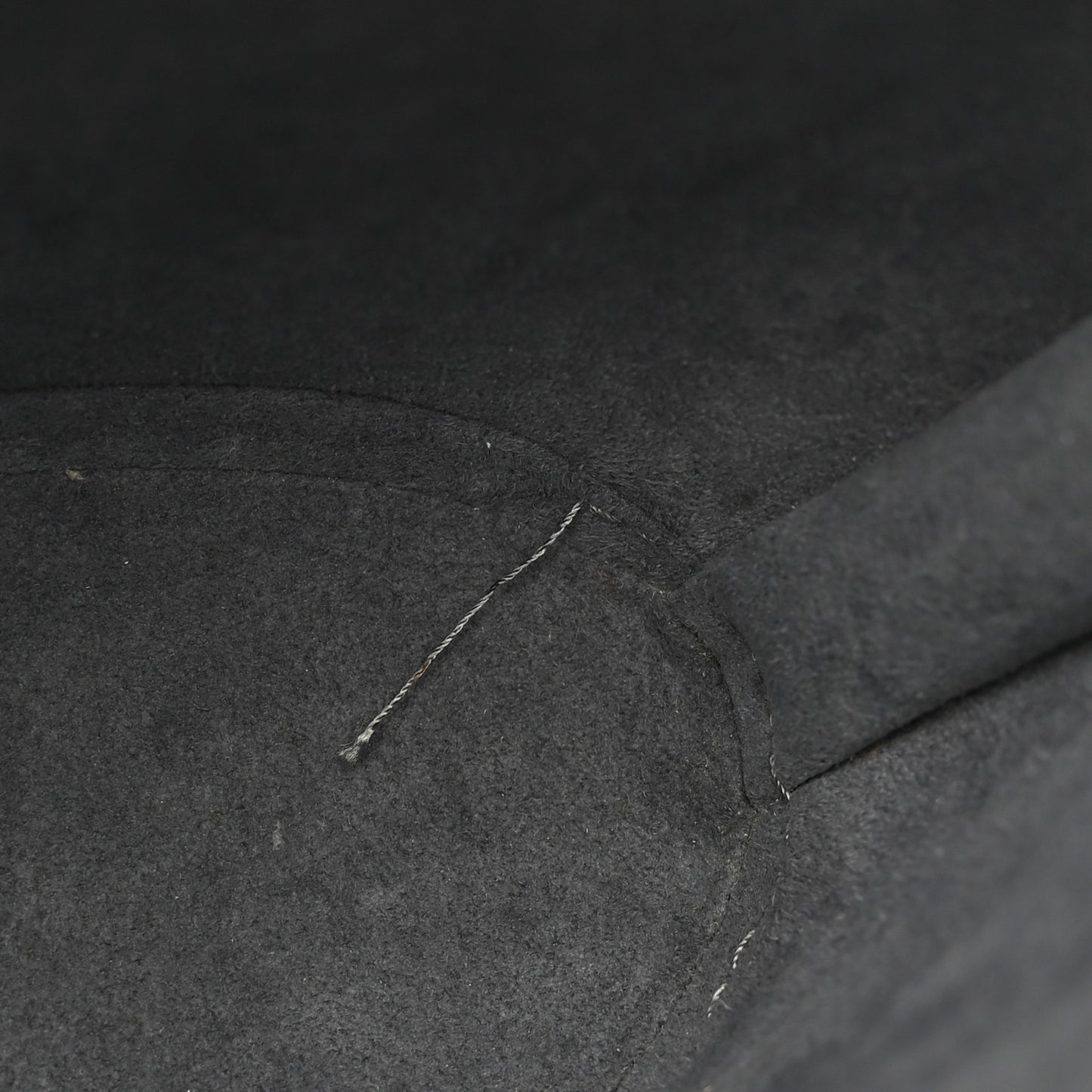 Epi Saint Jacques PM Long Straps Black