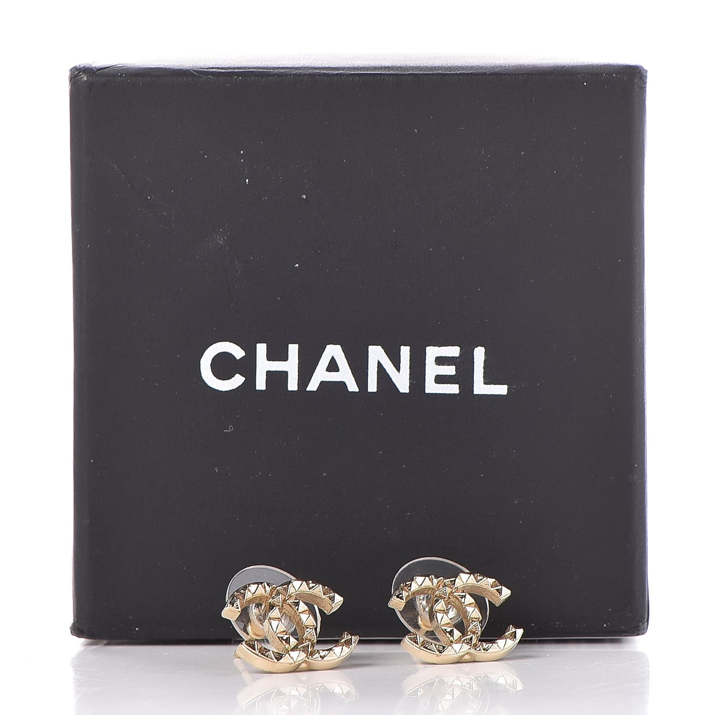 Studded CC Earrings Gold