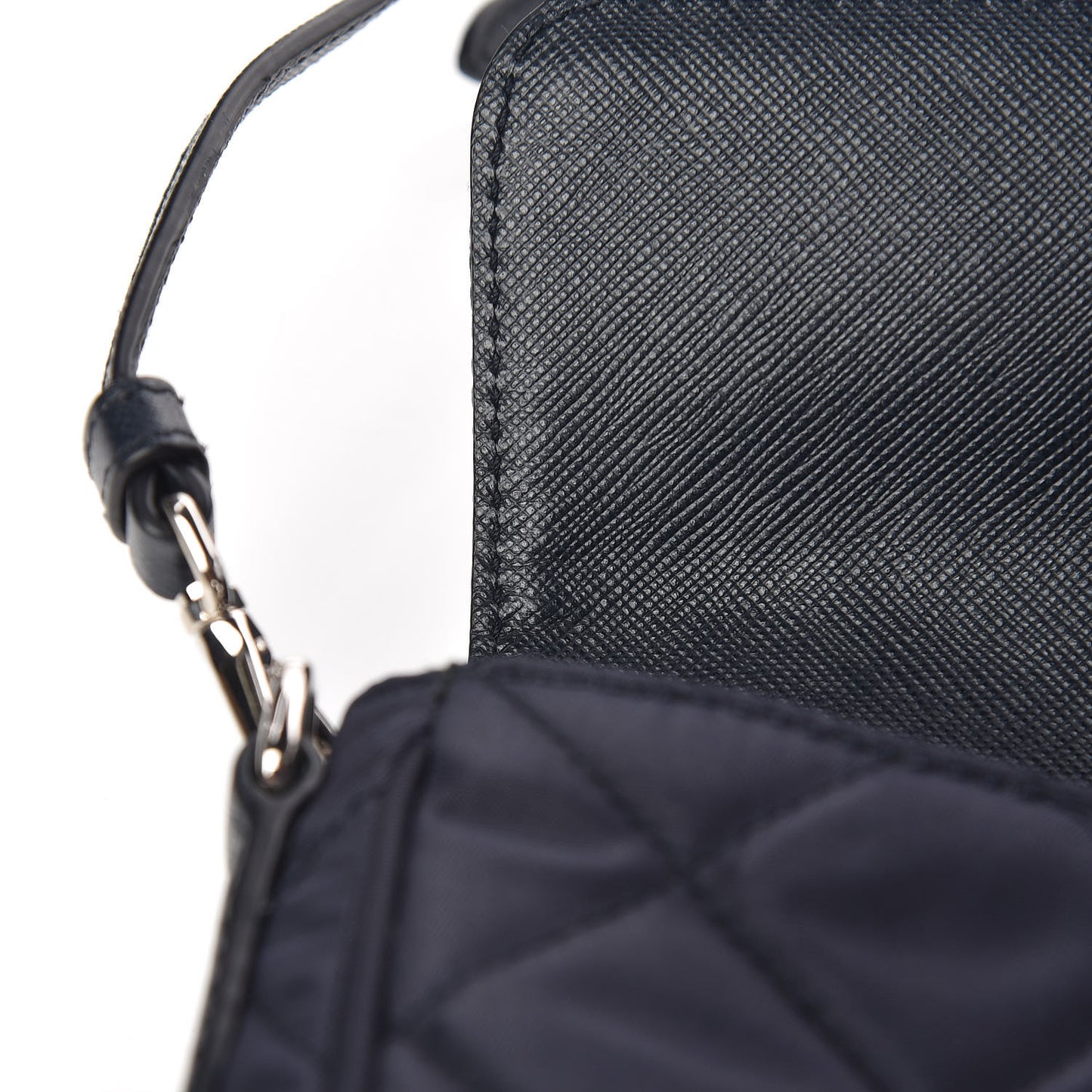 Nylon Tessuto Quilted Flap Navy
