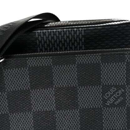 Louis Vuitton Damier Graphite 3D Trio Messenger 7 of 9