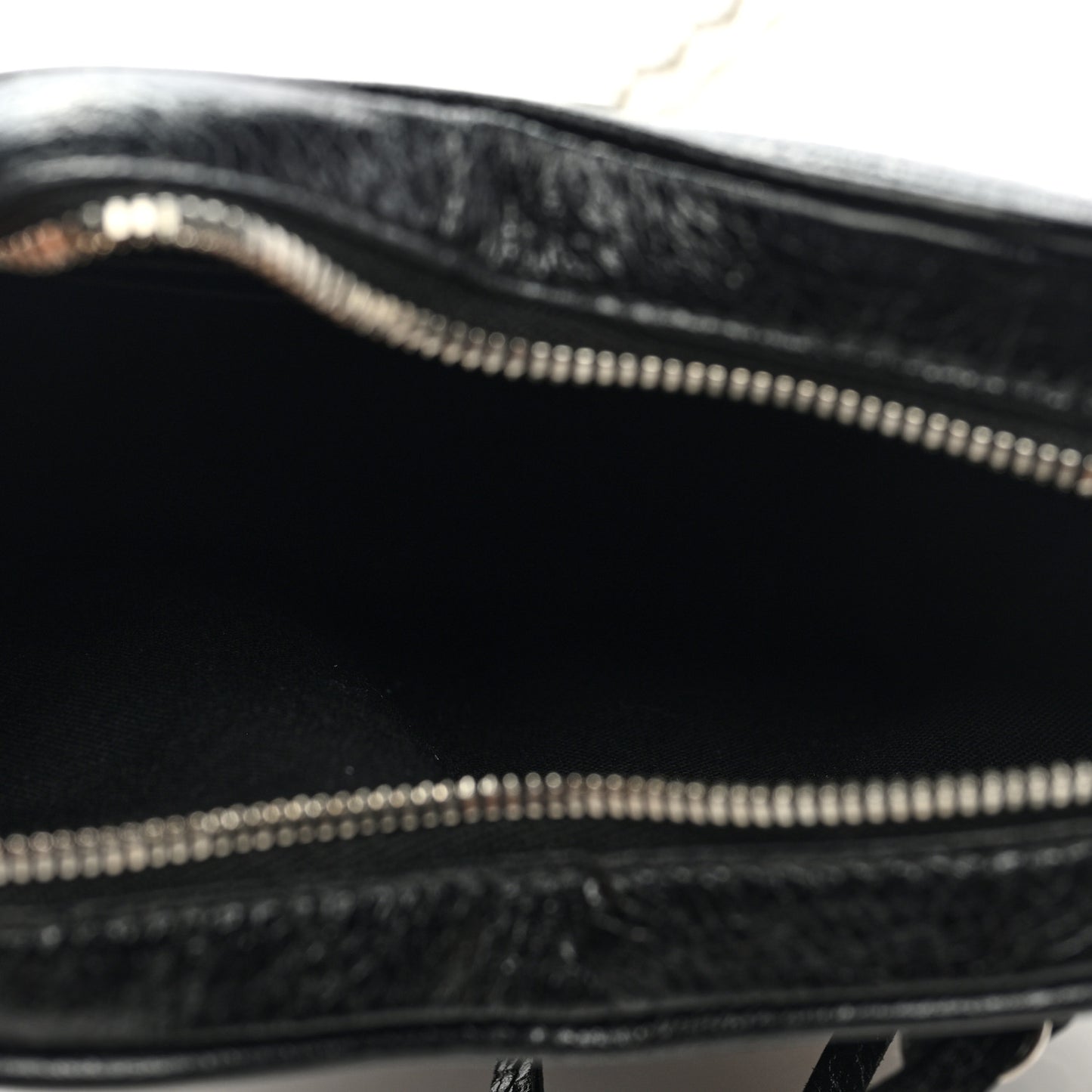 Agneau Arena Mini Le Cagole Heart Bag Black