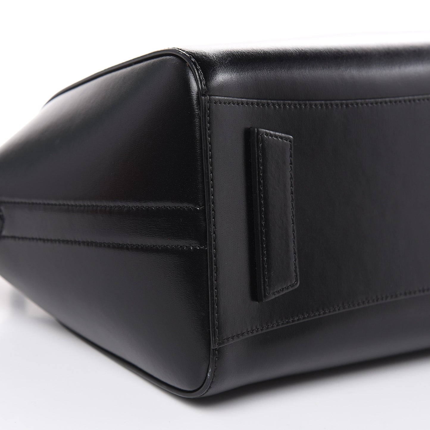 Shiny Lord Calfskin Small Antigona Black