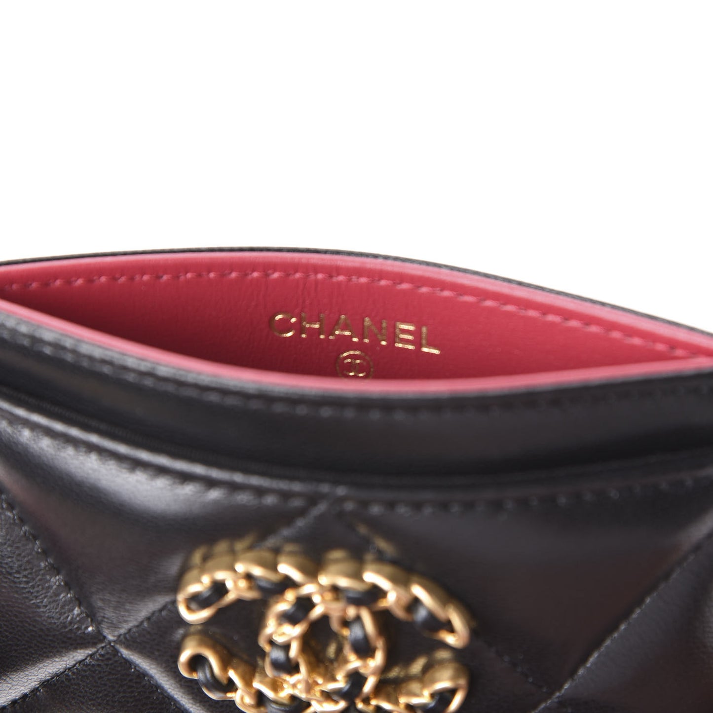 Shiny Goatskin Quilted Chanel 19 Card Holder Black