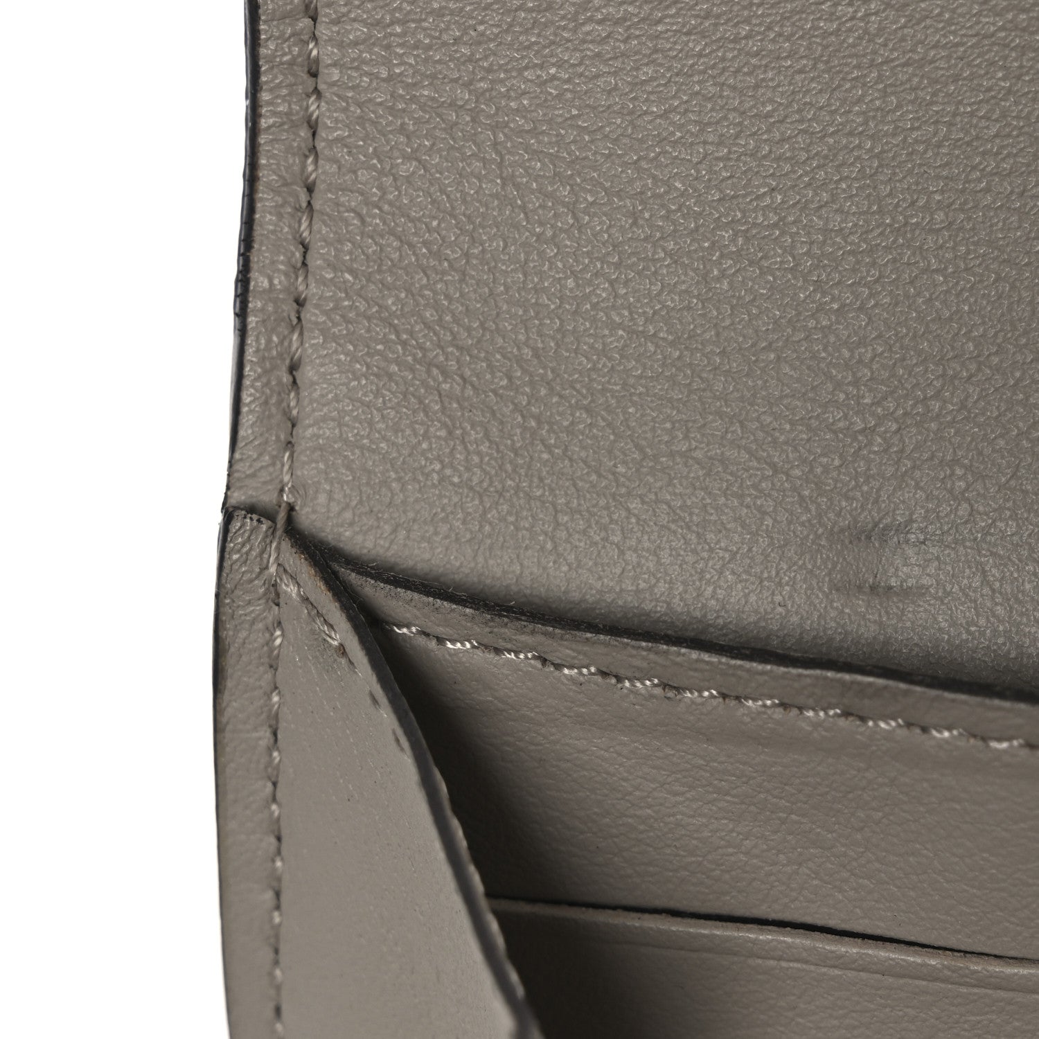 Louis Vuitton Mahina Iris Wallet NM Galet 7 of 9