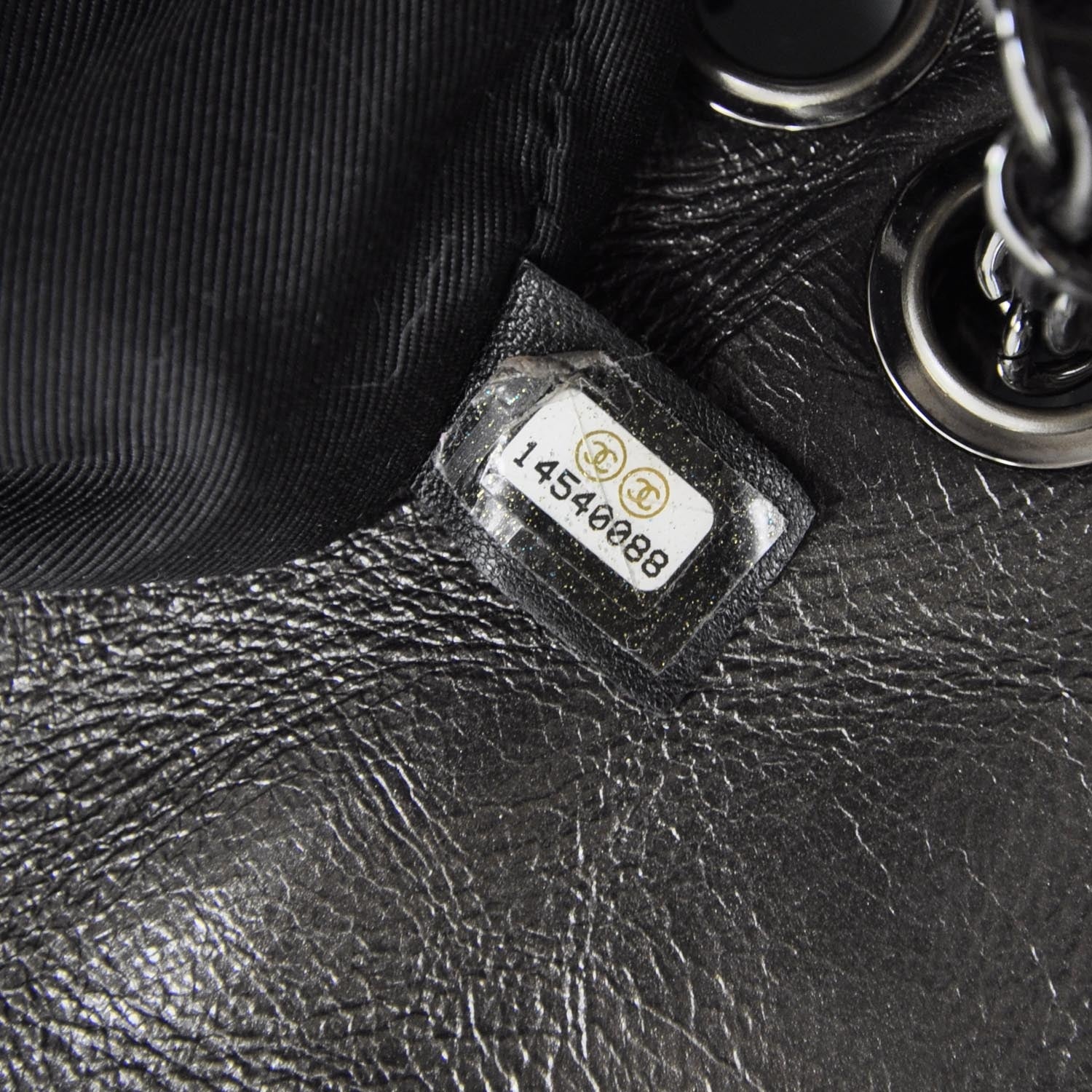 Chanel Leather Chain Me Medium Flap 8 of 9