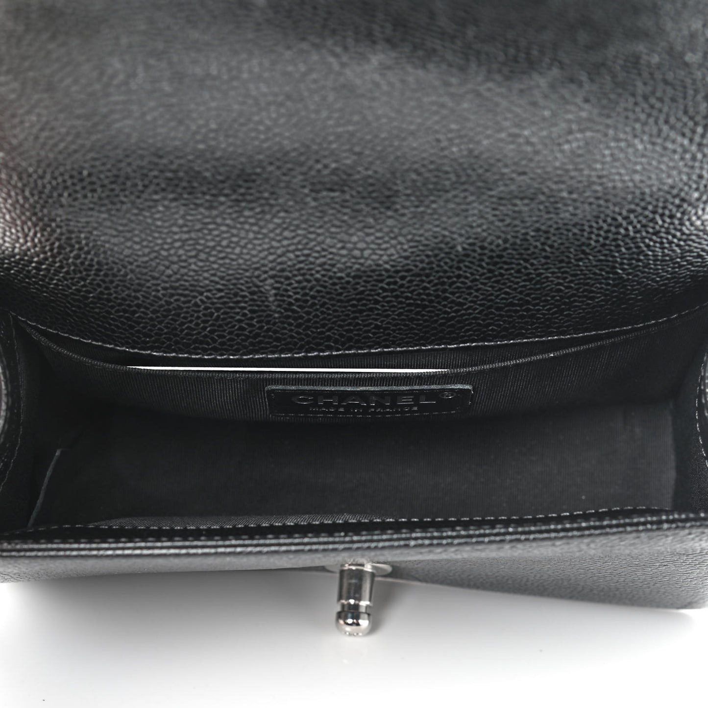 Caviar Chevron Quilted Small Boy Flap Black