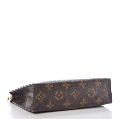 Louis Vuitton Monogram Toiletry Pouch 19 4 of 7