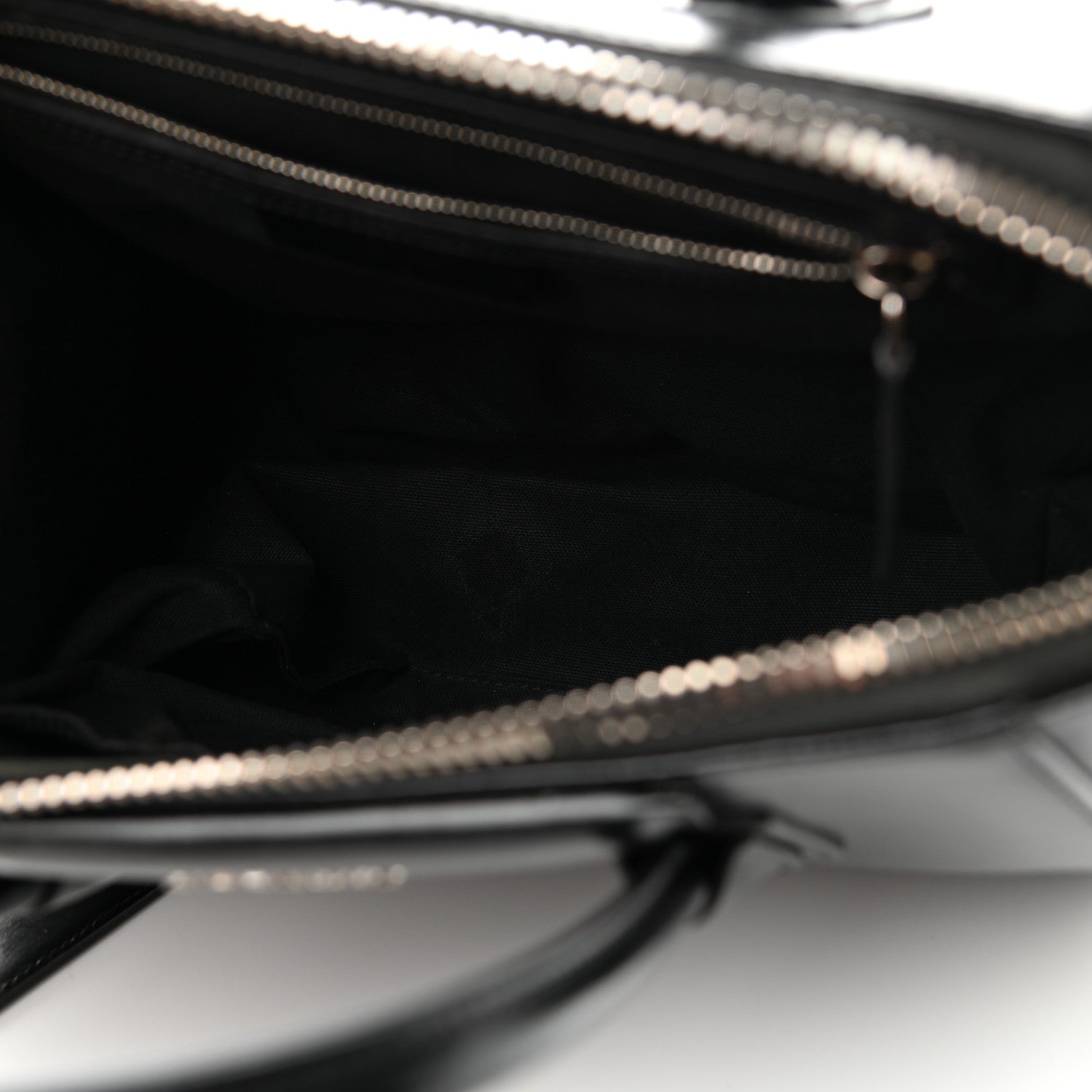 Givenchy Shiny Lord Calfskin Medium Antigona Black 5 of 11