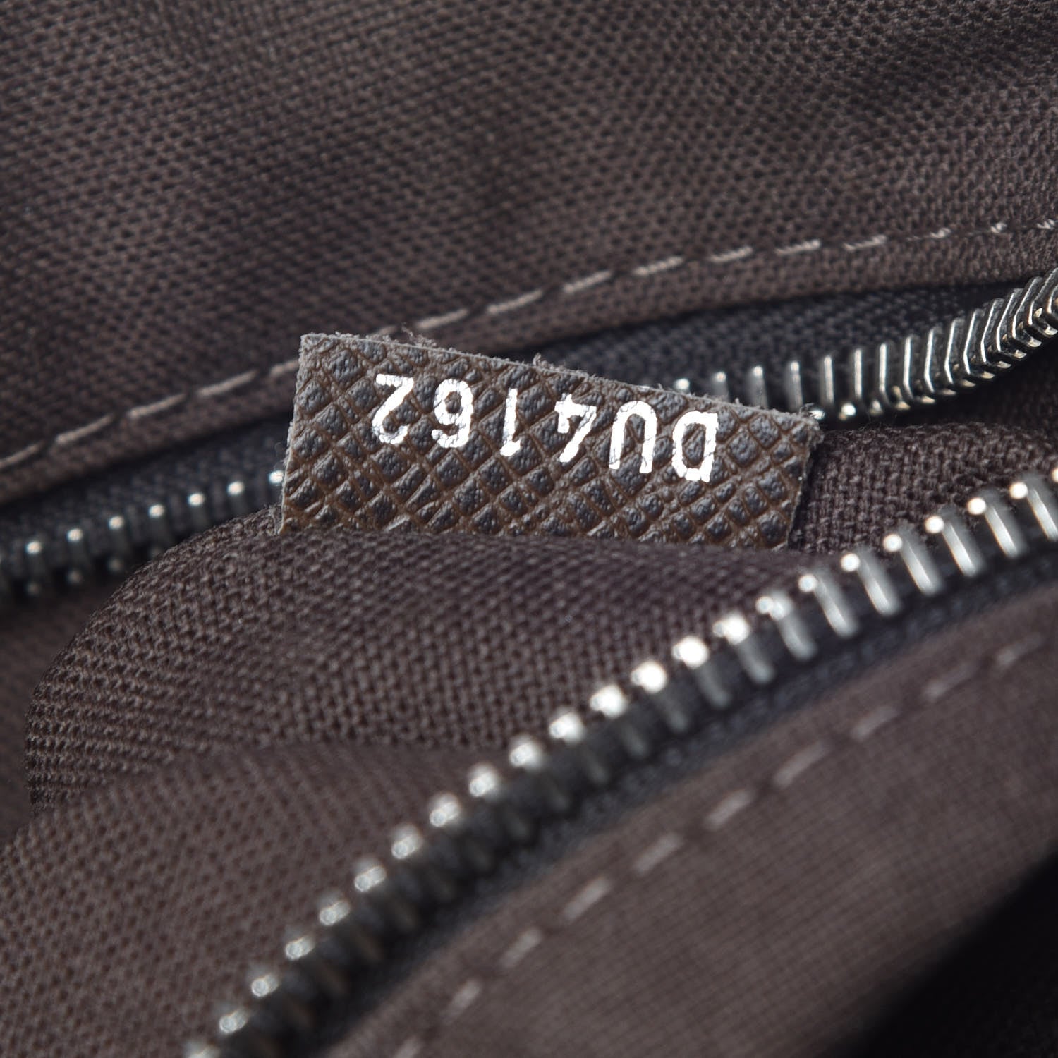 Louis Vuitton Taiga Roman PM Messenger Grizzli 7 of 13