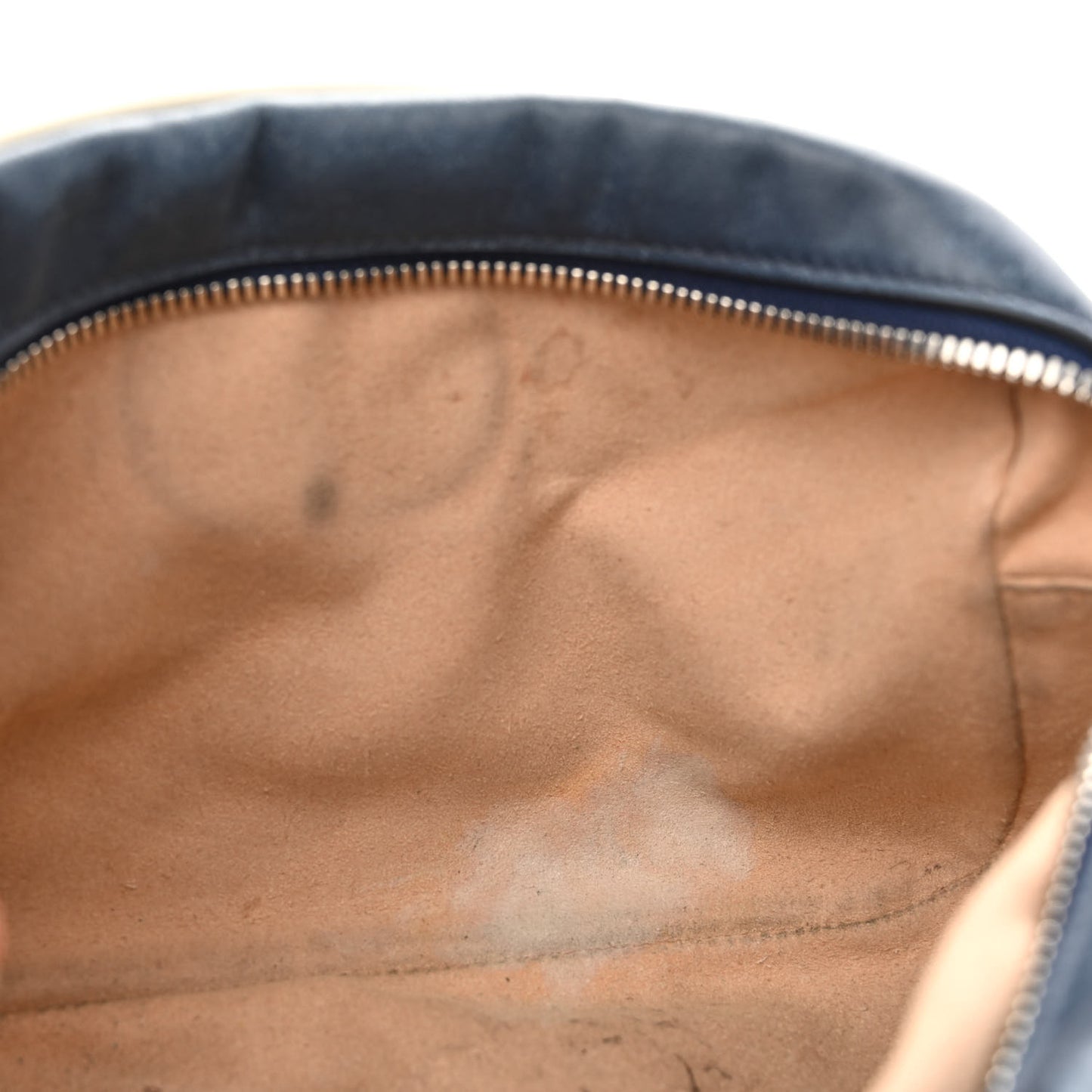 Vintage Effect Calfskin Matelasse Diagonal Small Torchon GG Marmont Chain Shoulder Bag Blue Agata Mystic White