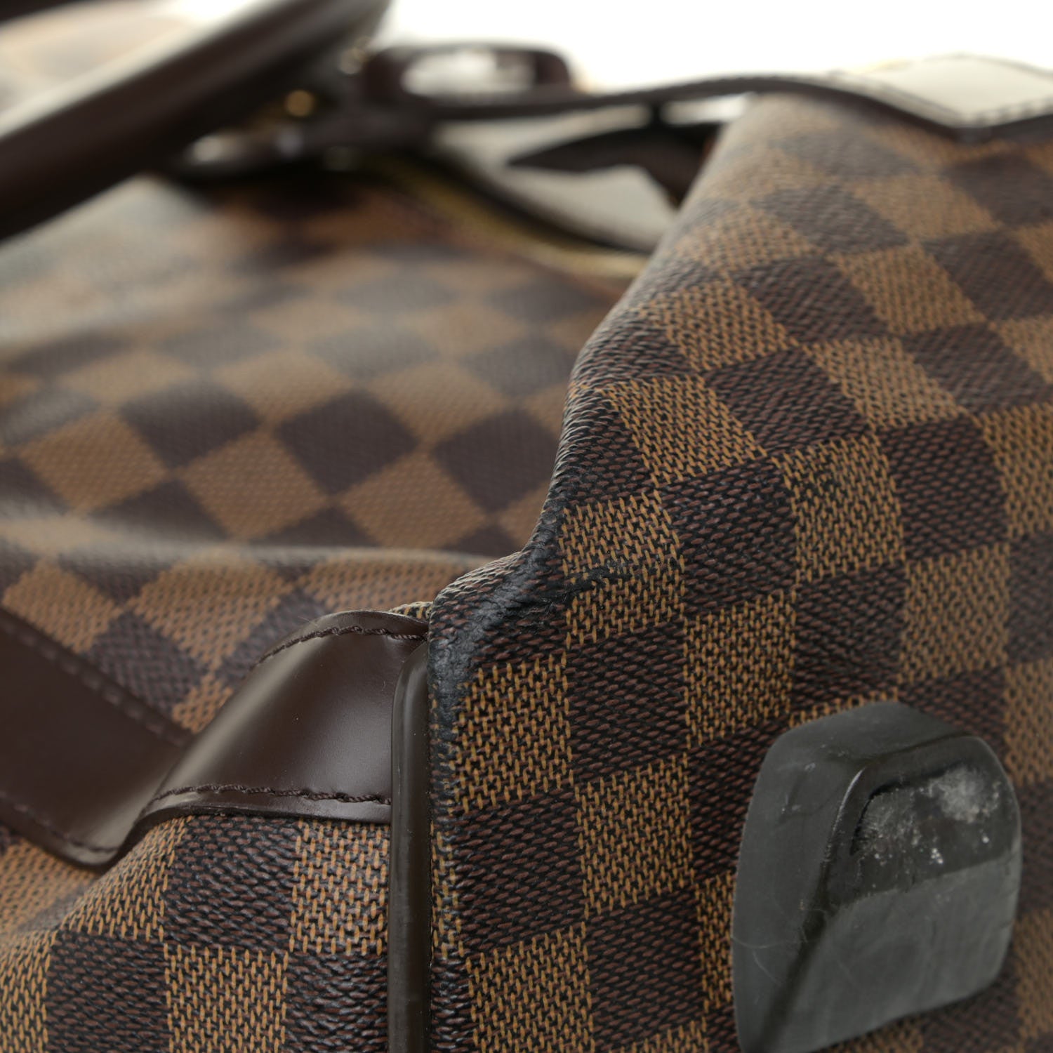 Louis Vuitton Damier Ebene Eole 50 24 of 43