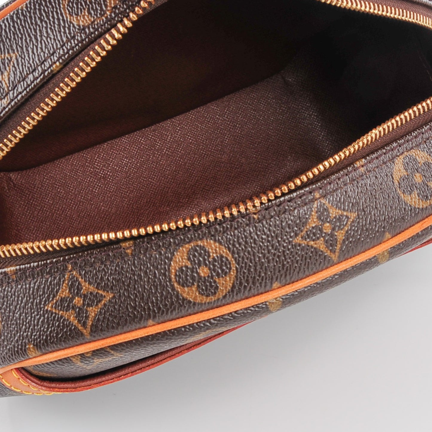 Monogram Blois