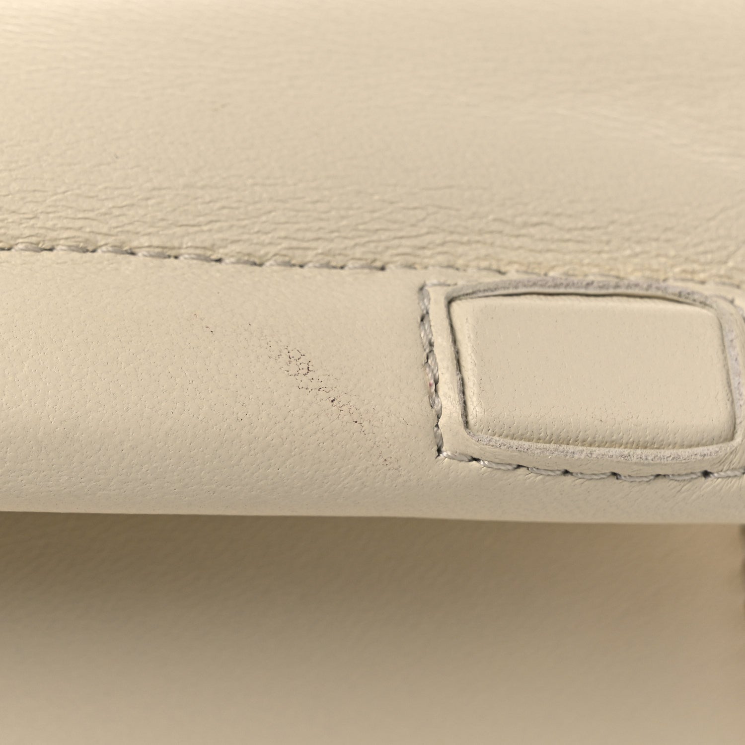 Jacquemus Smooth Calfskin La Petite Pochette Rond Carre Light Ivory 10 of 11