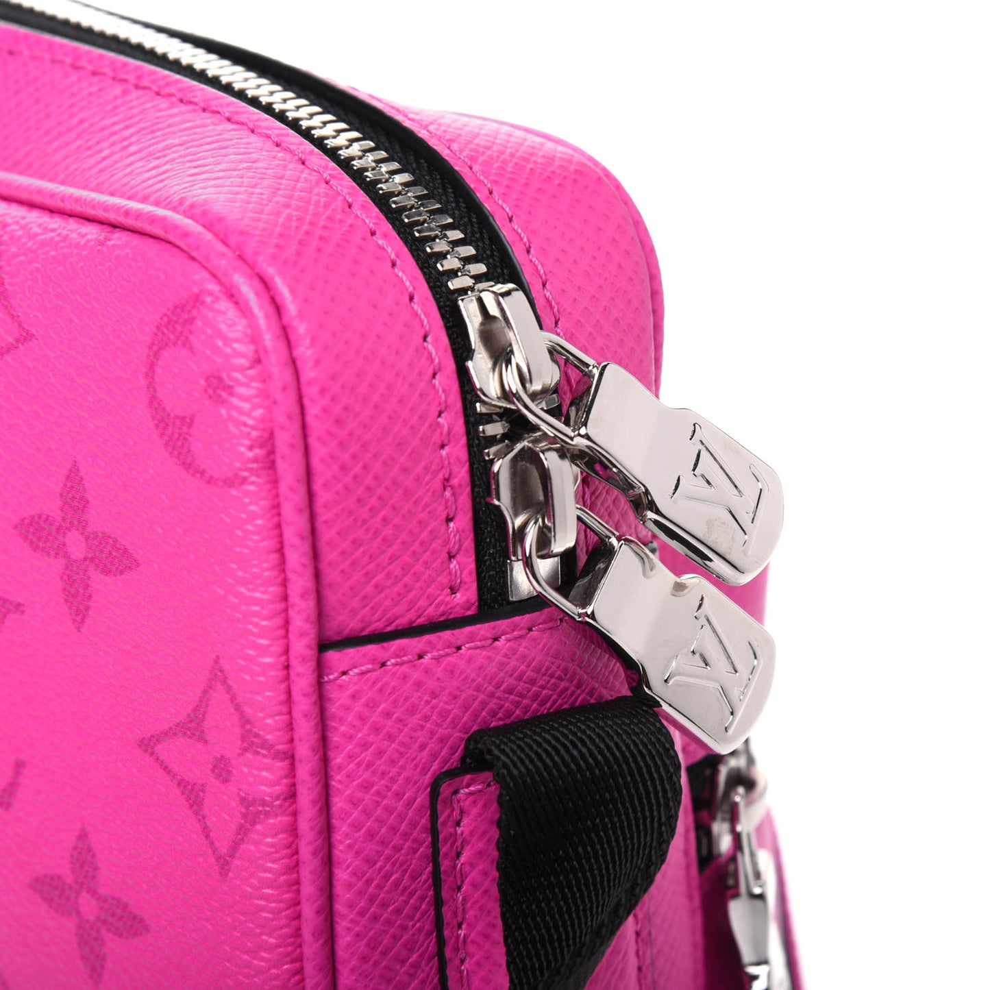 Taigarama Outdoor Messenger Fuchsia