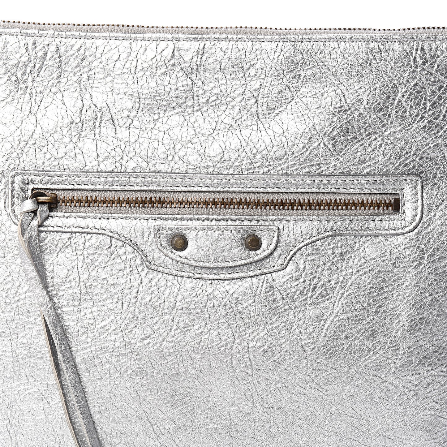Agneau Classic Hardware Small Pouch Gris Aluminum