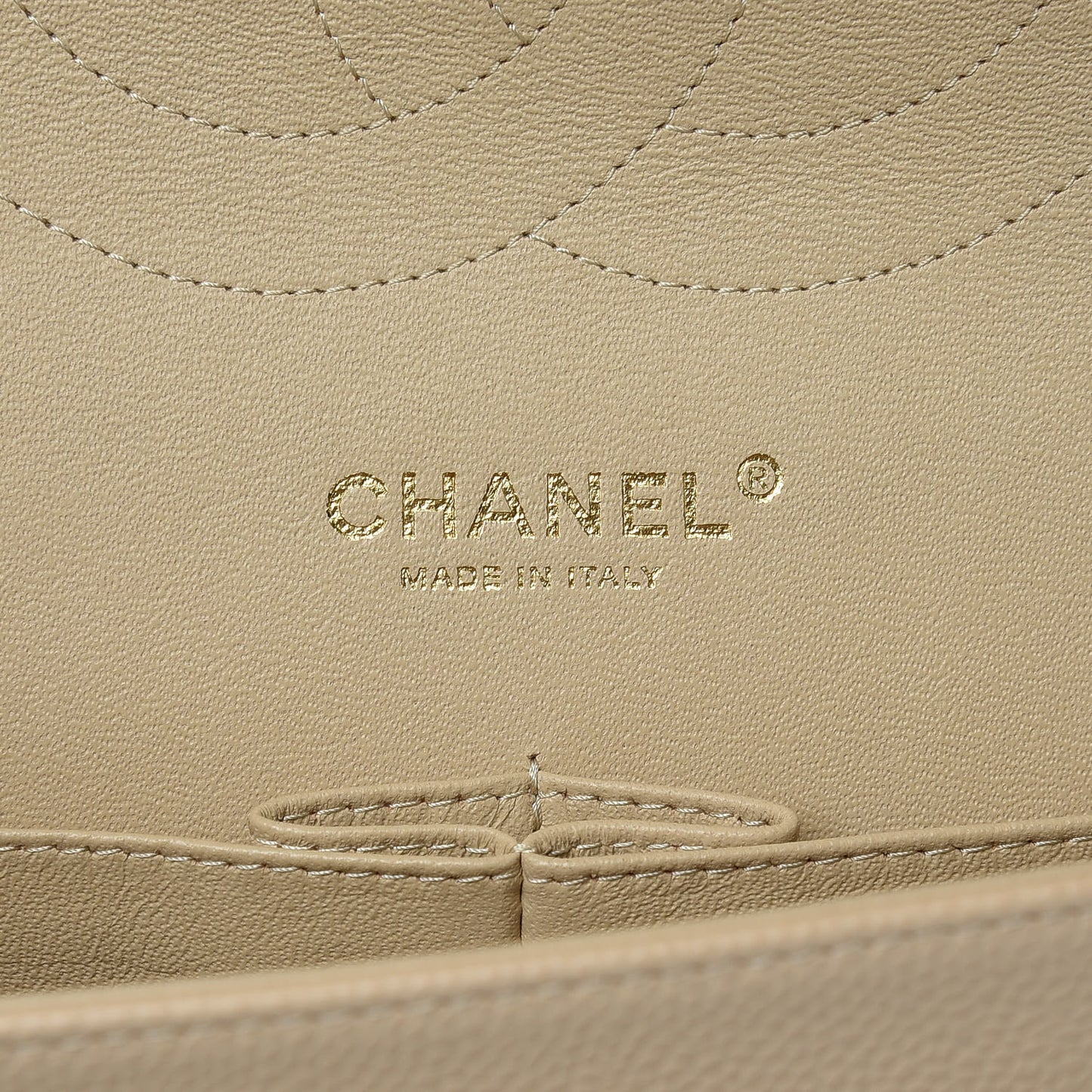 Caviar Quilted Jumbo Double Flap Beige Clair