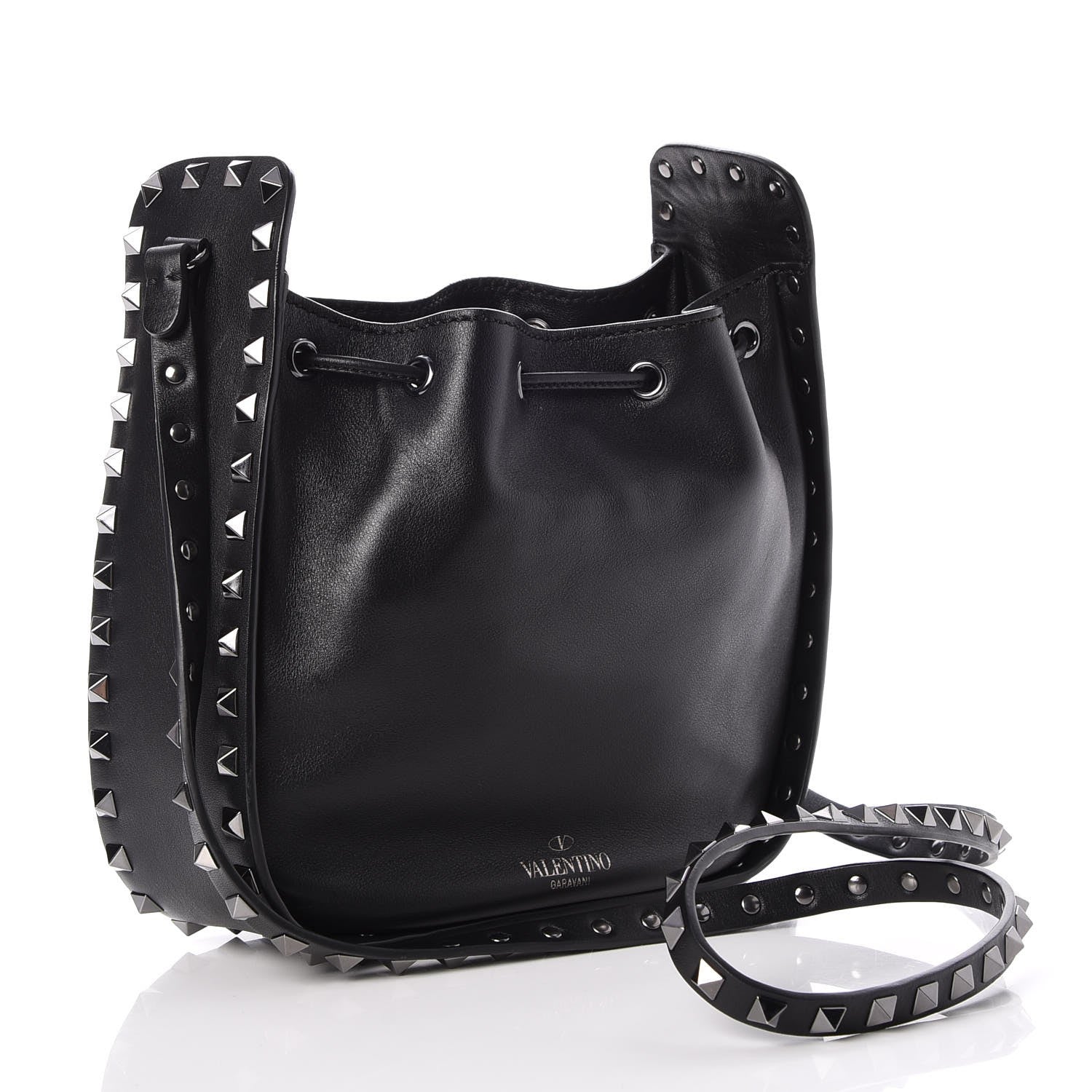 Valentino Garavani Vitello Rockstud Bucket Bag Black 4 of 8