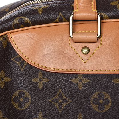 Louis Vuitton Monogram Evasion Sports Bag 8 of 13