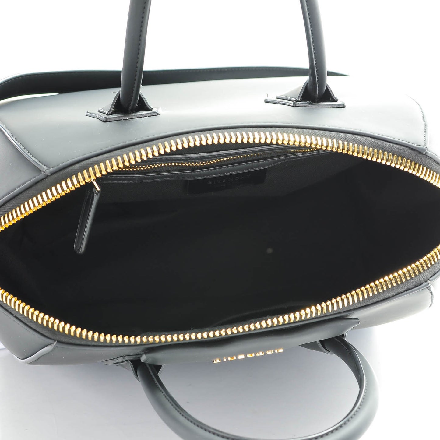 Rubber Effect Calfskin Medium Antigona Black