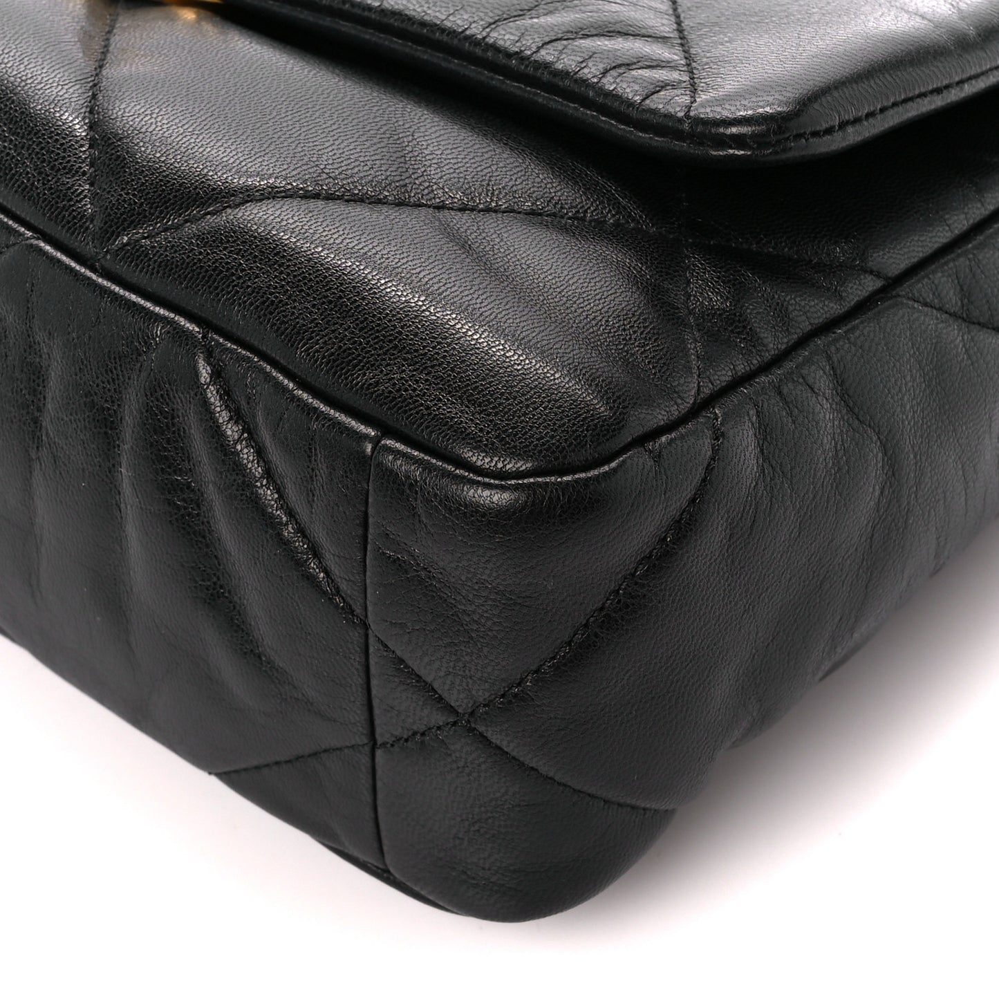 Goatskin Quilted Medium Chanel 19 Flap Black