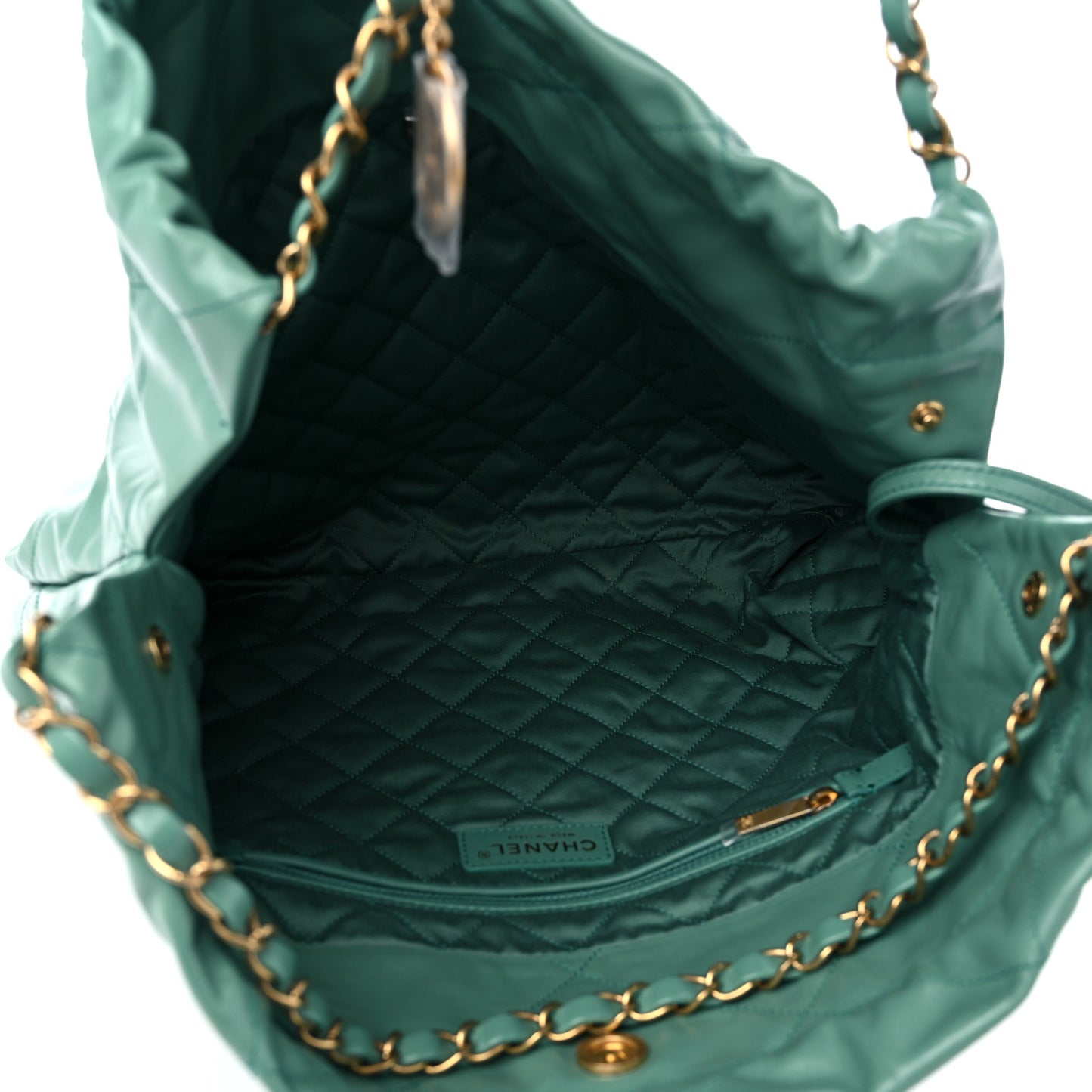 Shiny Calfskin Quilted Chanel 22 Green