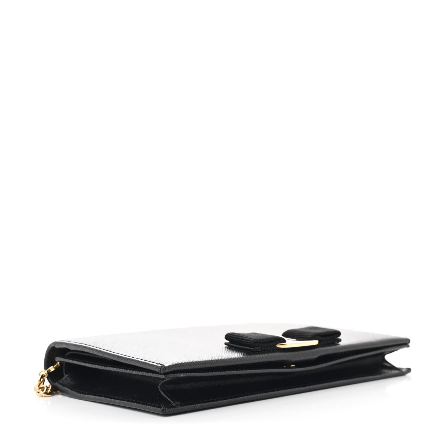 Salvatore Ferragamo Hammered Calfskin Vara Wallet On Chain Black