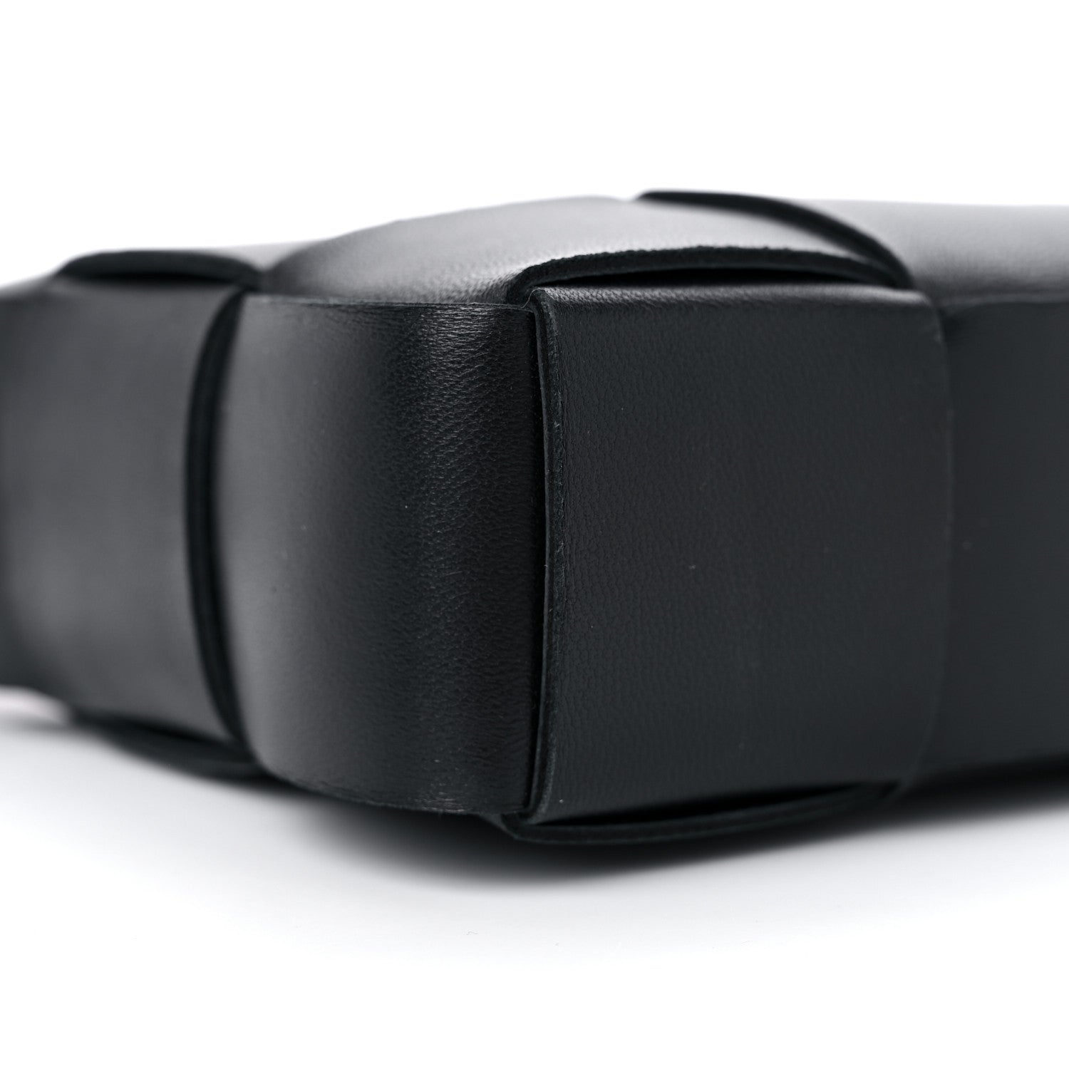 Bottega Veneta Calfskin Maxi Intrecciato Cassette Pouch On Strap Black 7 of 8