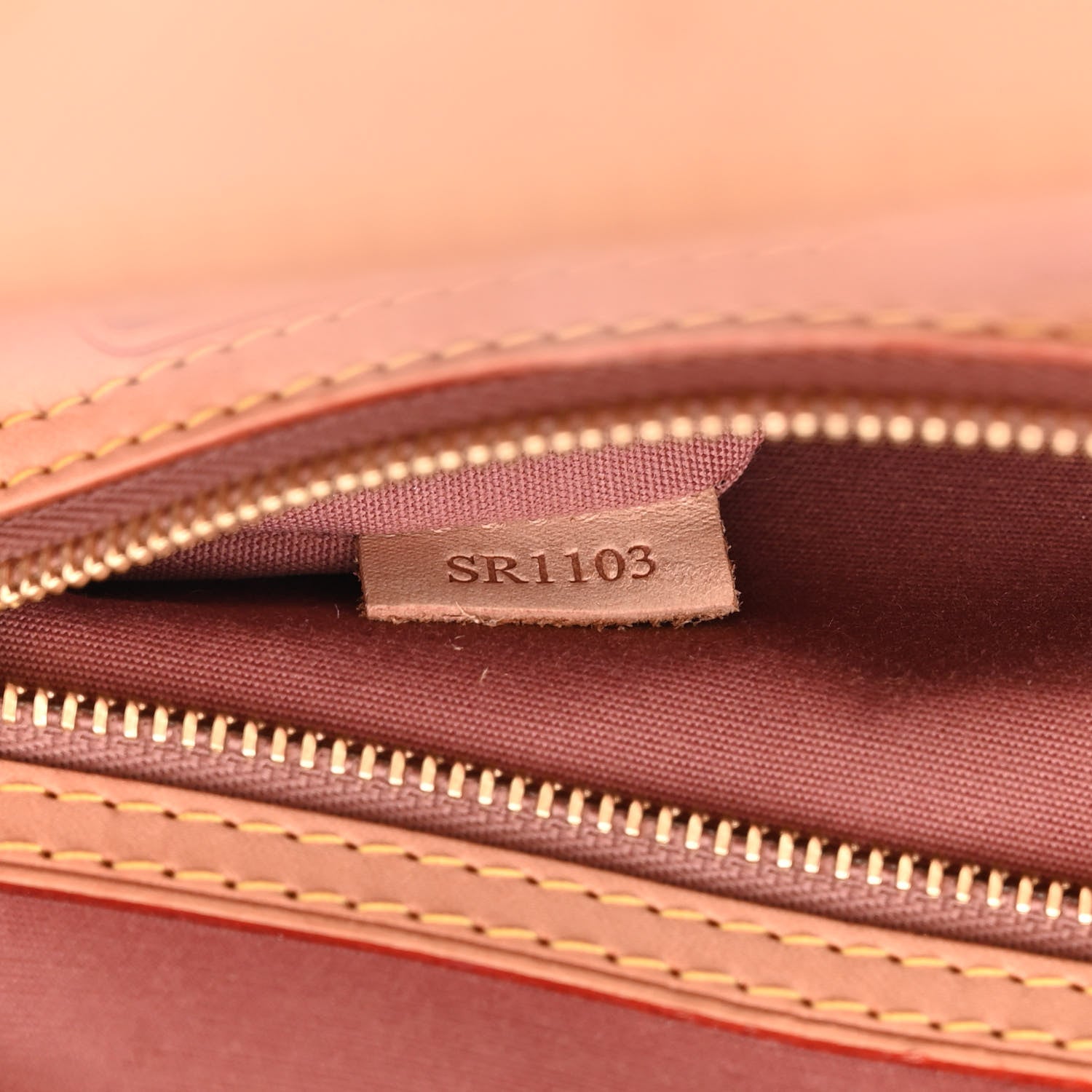 Louis Vuitton Vernis Brea GM Rose Velours 7 of 11