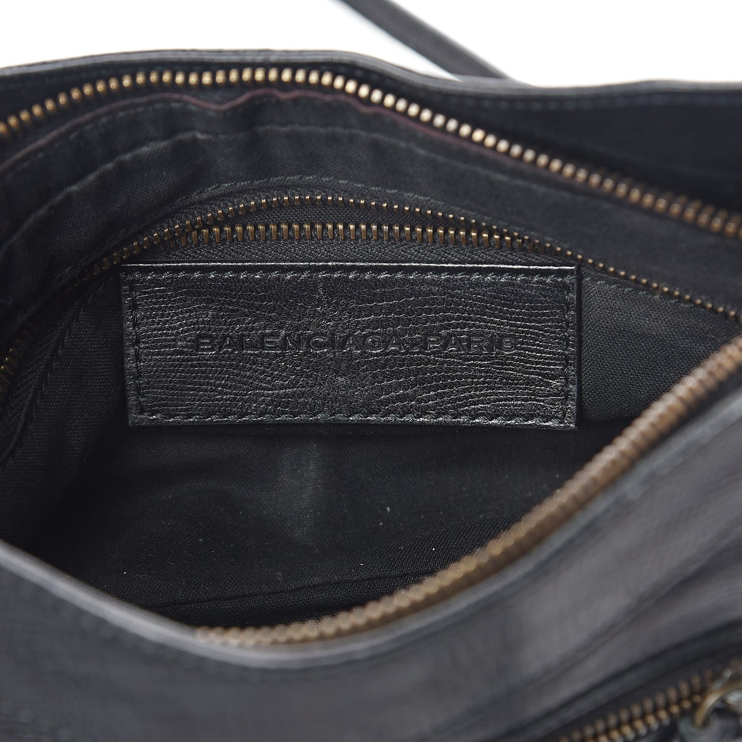 Agneau Classic Hardware Lizard Embossed Hip Black
