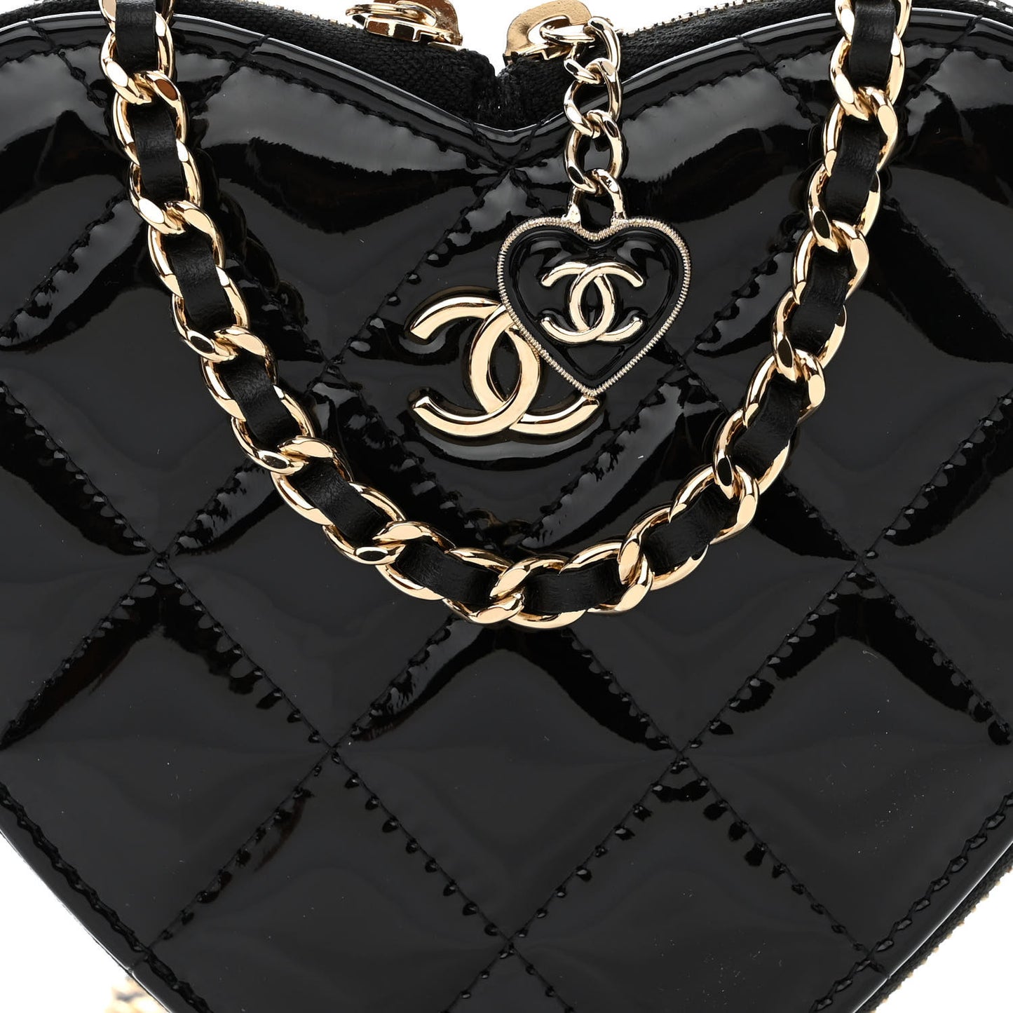 Patent Calfskin Resin Quilted CC Heart Clutch With Chain Black