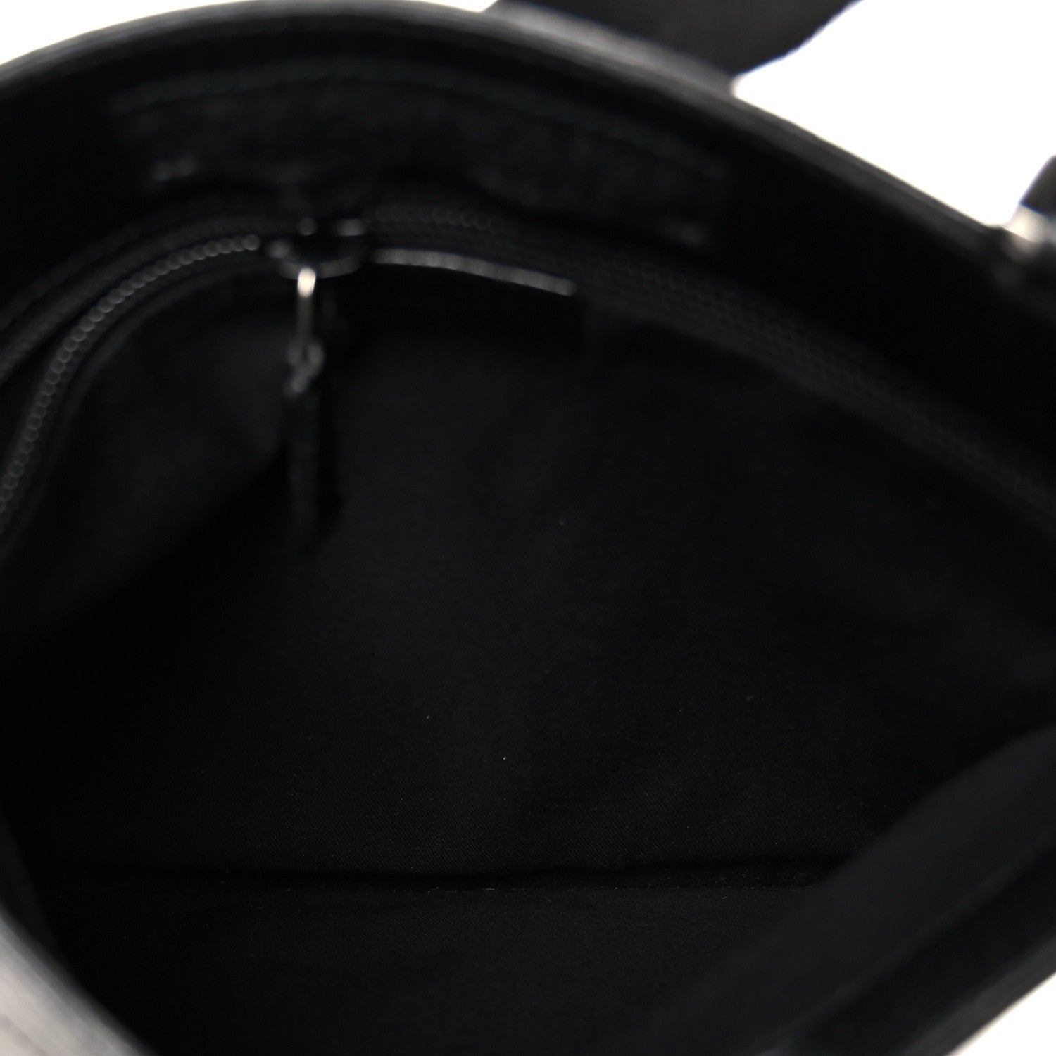 Gucci GG Monogram Messenger Crossbody Bag Black 5 of 10