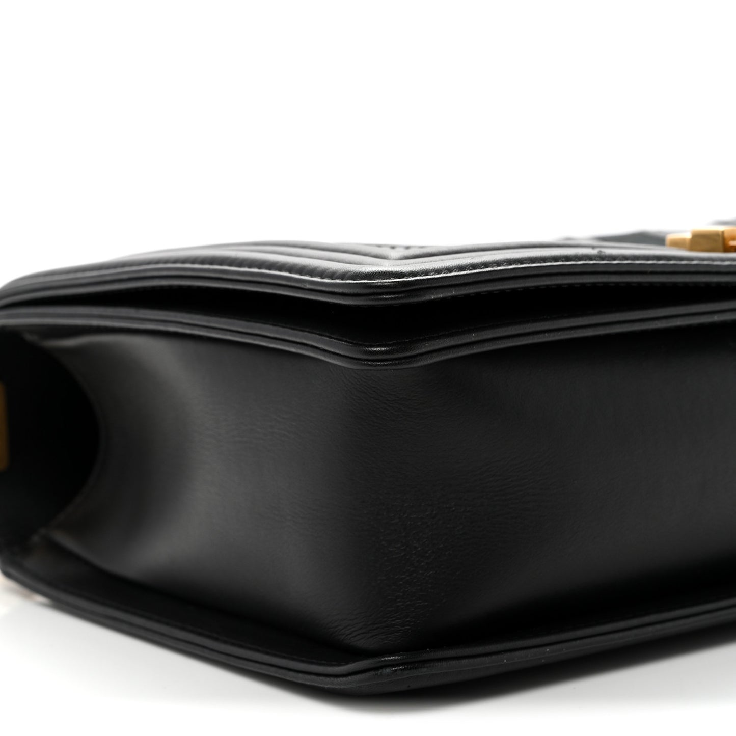 Calfskin Caviar Suede Chevron New Medium Boy Flap Black