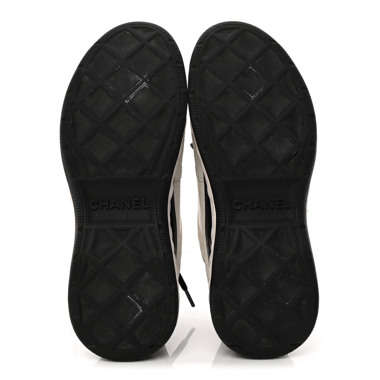 Chanel Velvet Calfskin Mixed Fibers CC Sneakers 36 Ivory Black 7 of 16
