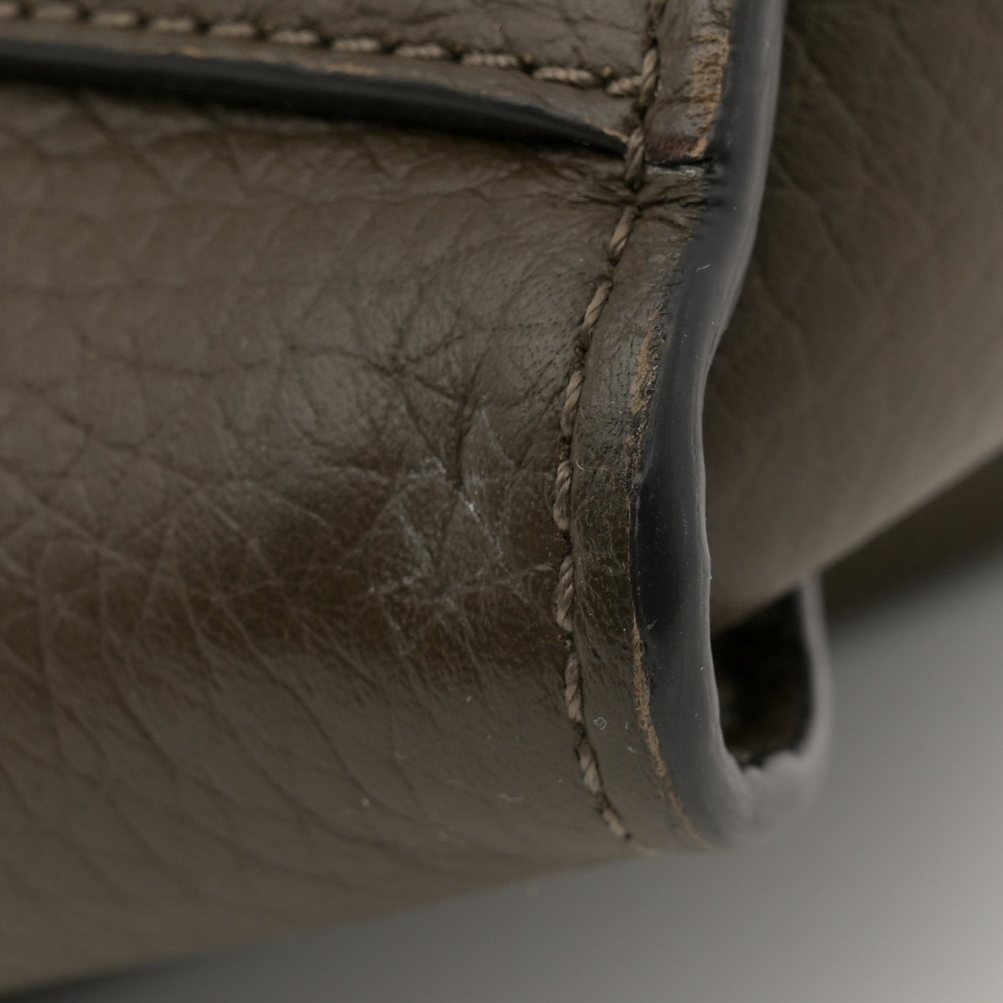Heavy Grain Iris Tote Olive Green