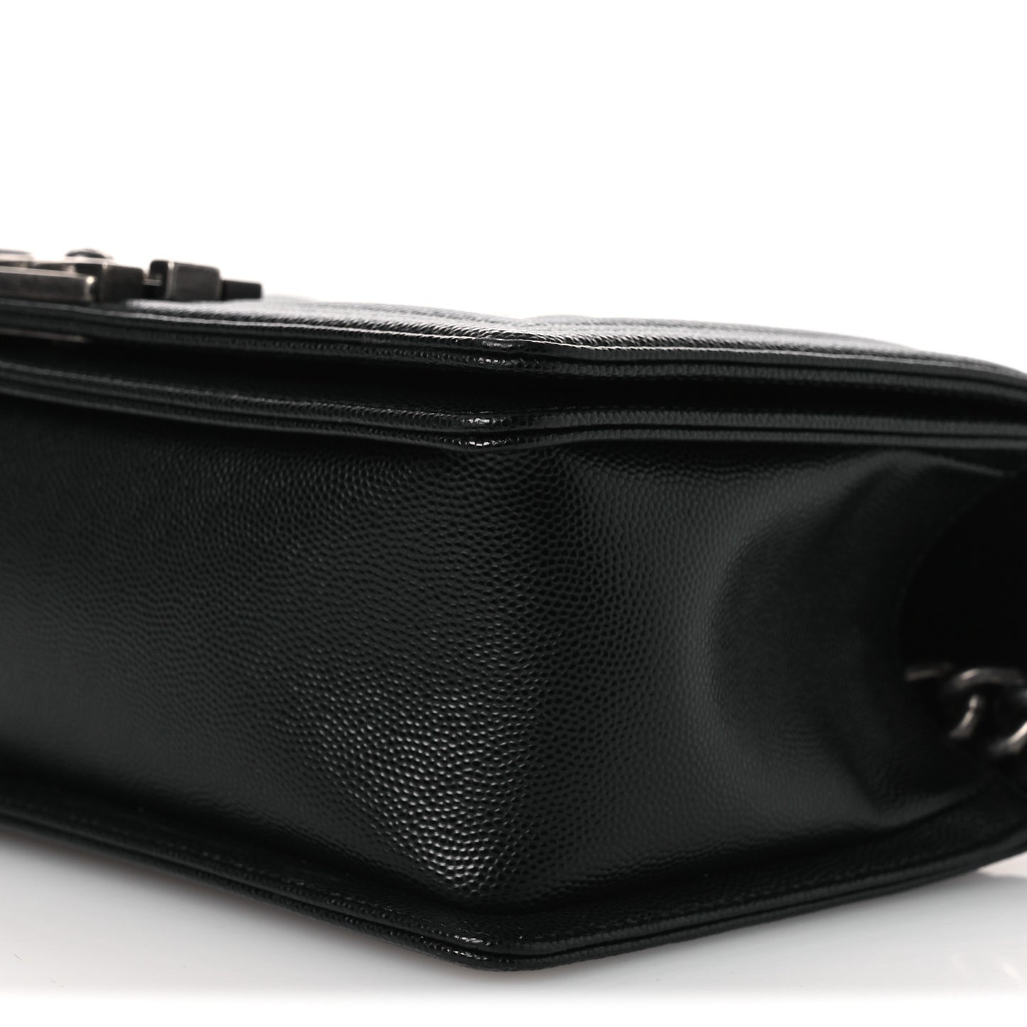 Caviar Quilted Medium Boy Flap Black