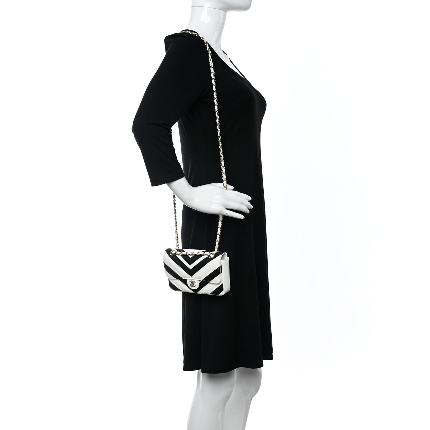 Lambskin Chevron Stitched Flap White Black