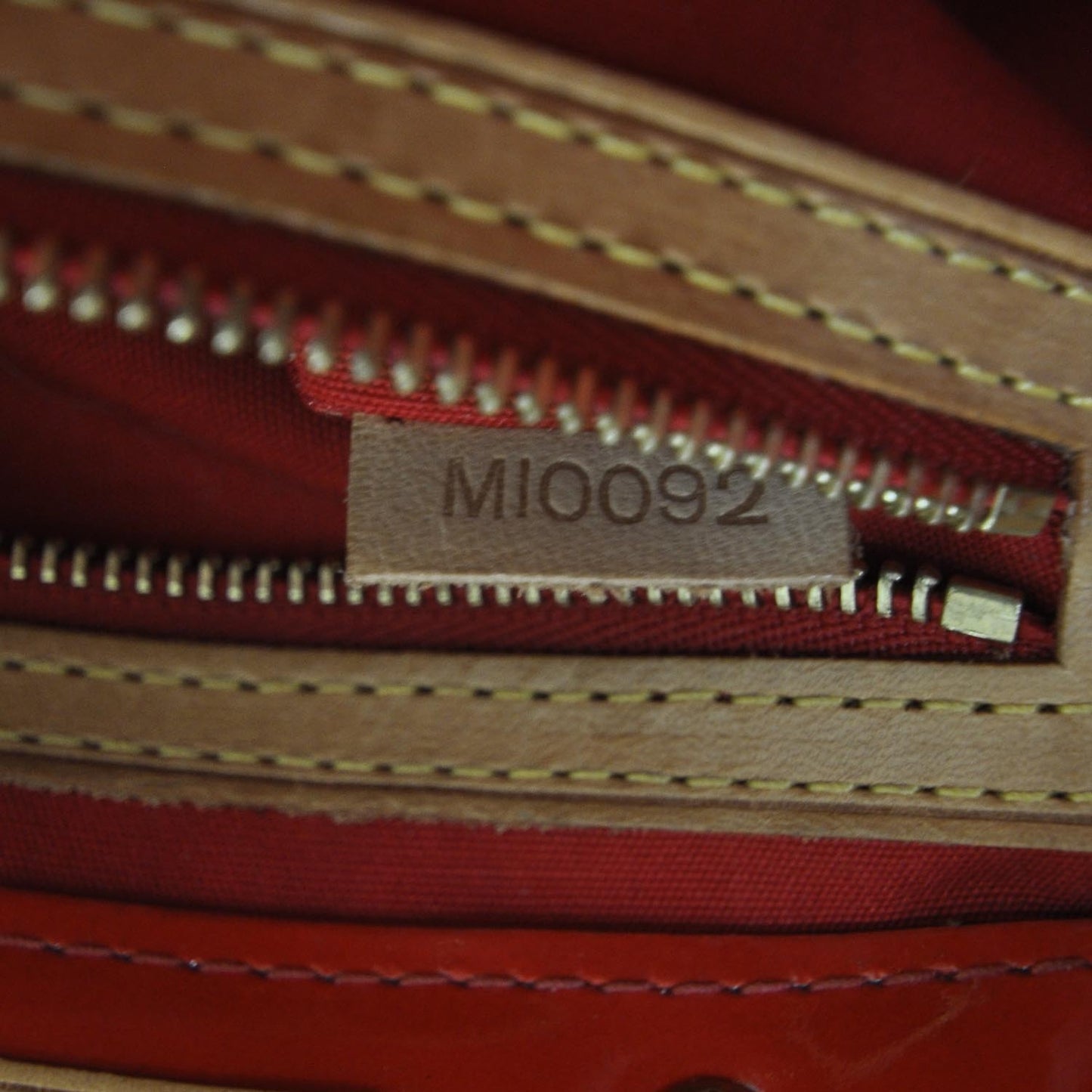 Vernis Reade PM Rouge