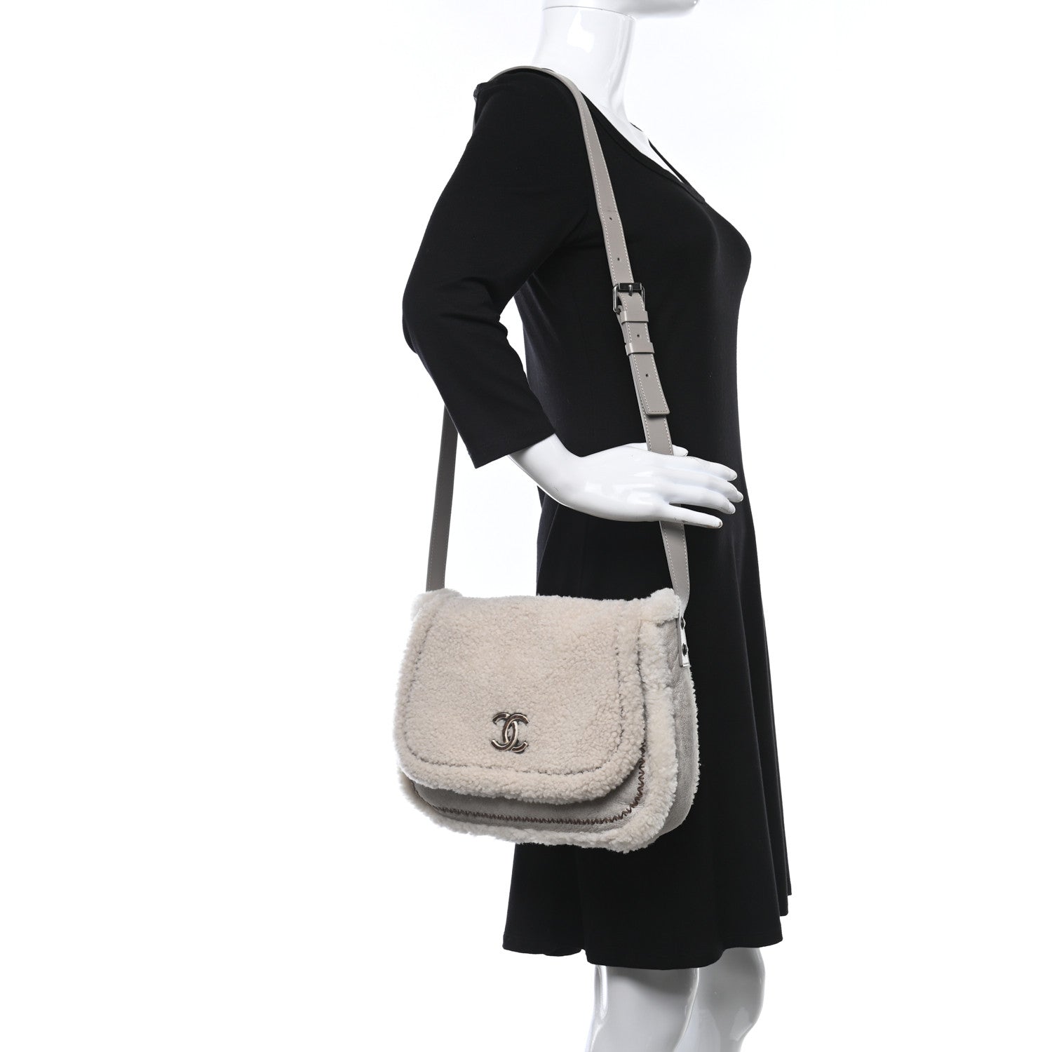 Chanel Shearling Lambskin Messenger Bag Grey 2 of 10