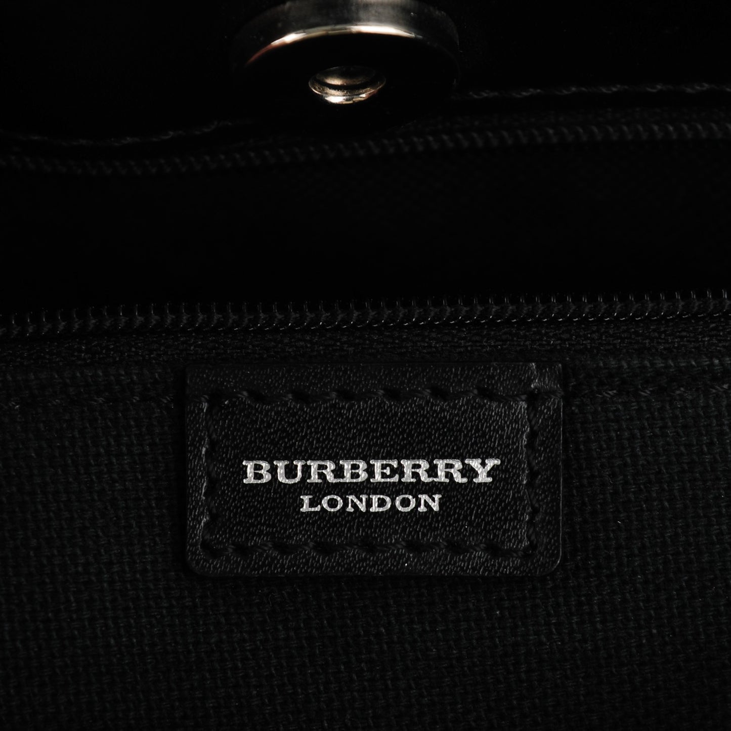 House Check Medium Tote Black