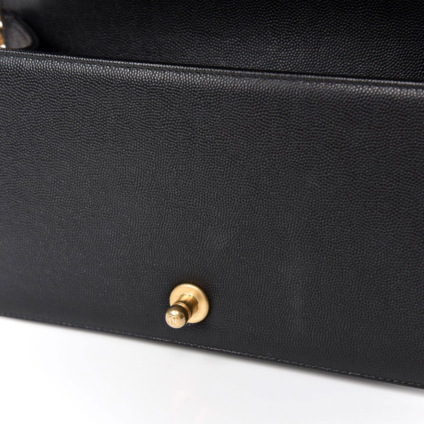 Caviar Quilted Medium Boy Flap Black
