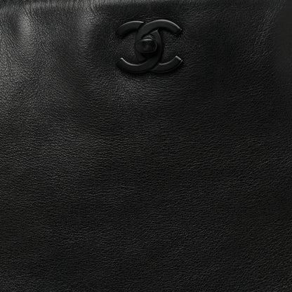 Chanel Lambskin Messenger Black 8 of 20