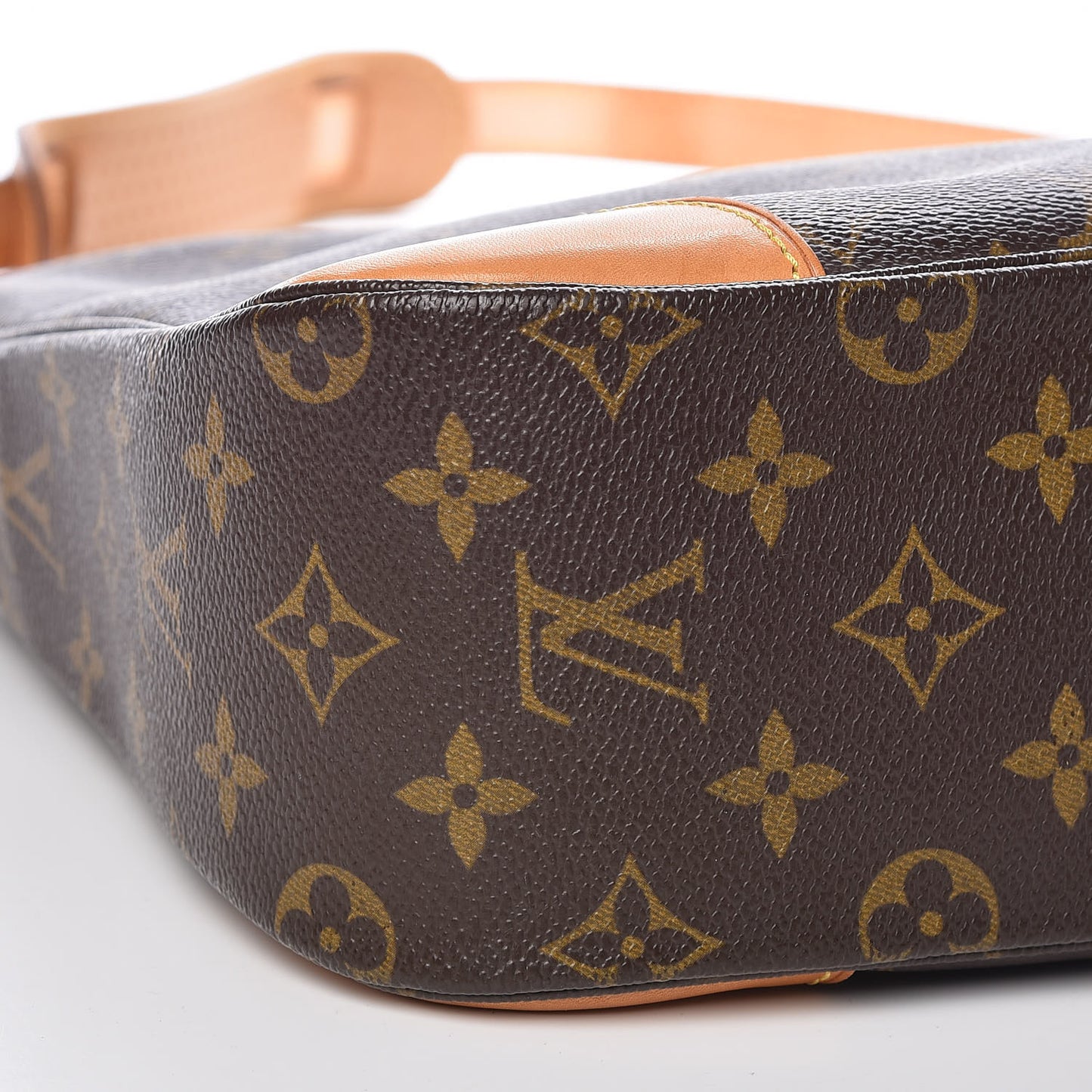 Monogram Boulogne 30