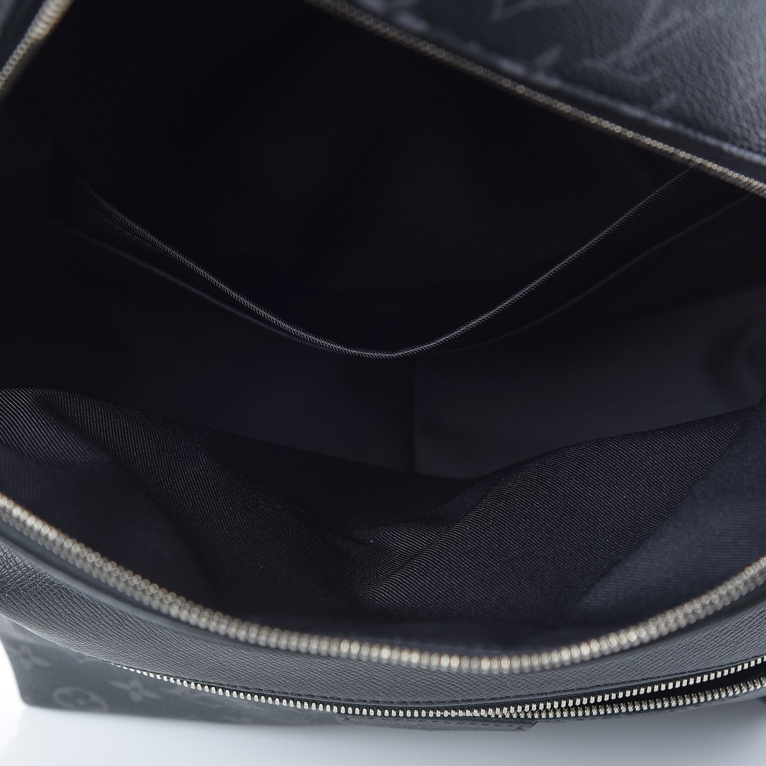 Louis Vuitton Taiga Discover Backpack PM Black 8 of 10