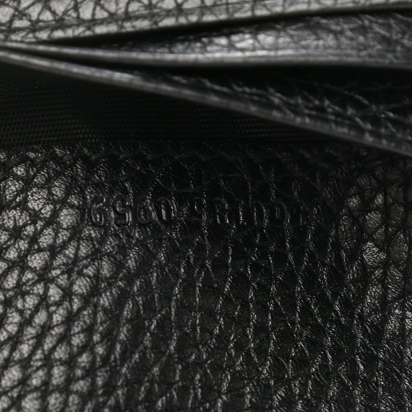 Pebbled Calfskin Animalier Card Case Black