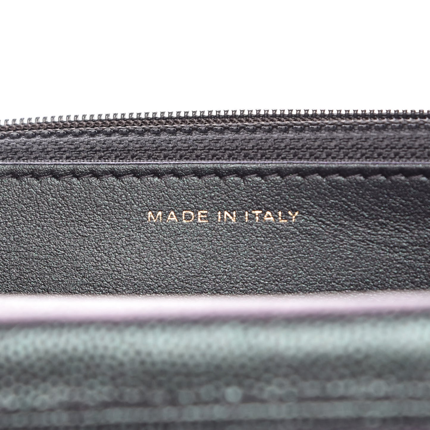 Iridescent Caviar Quilted Wallet On Chain WOC Black